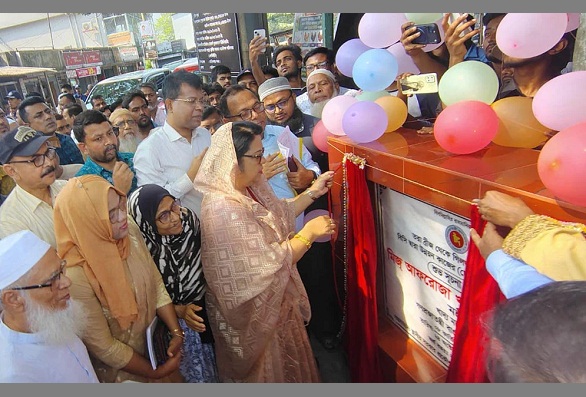 পর্যায়ক্রমে সব রাস্তা উন্নয়ন করা হবে: খাদ্যমন্ত্রী